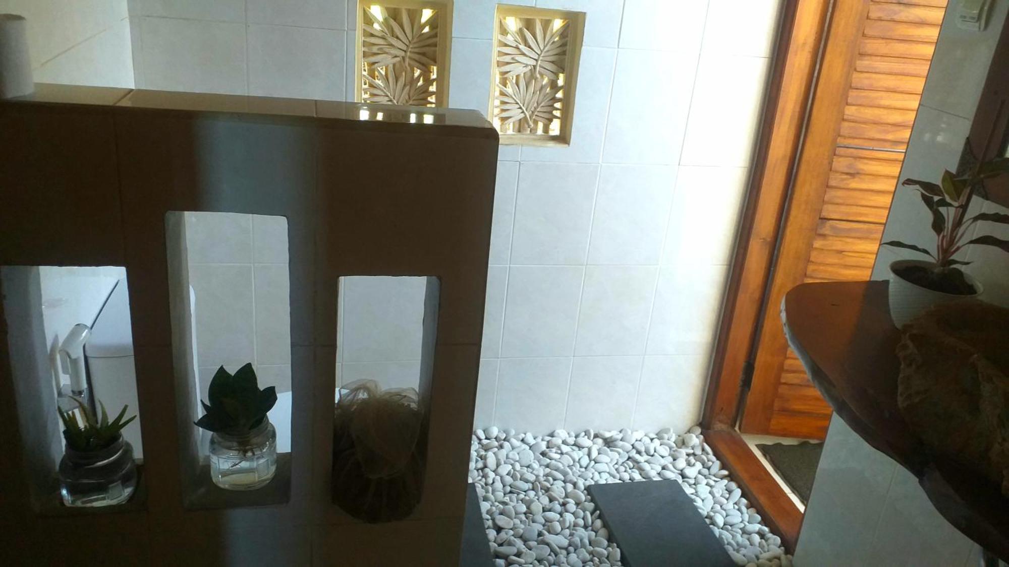 Lafyu Bali Hotel ซีงาราจา ภายนอก รูปภาพ