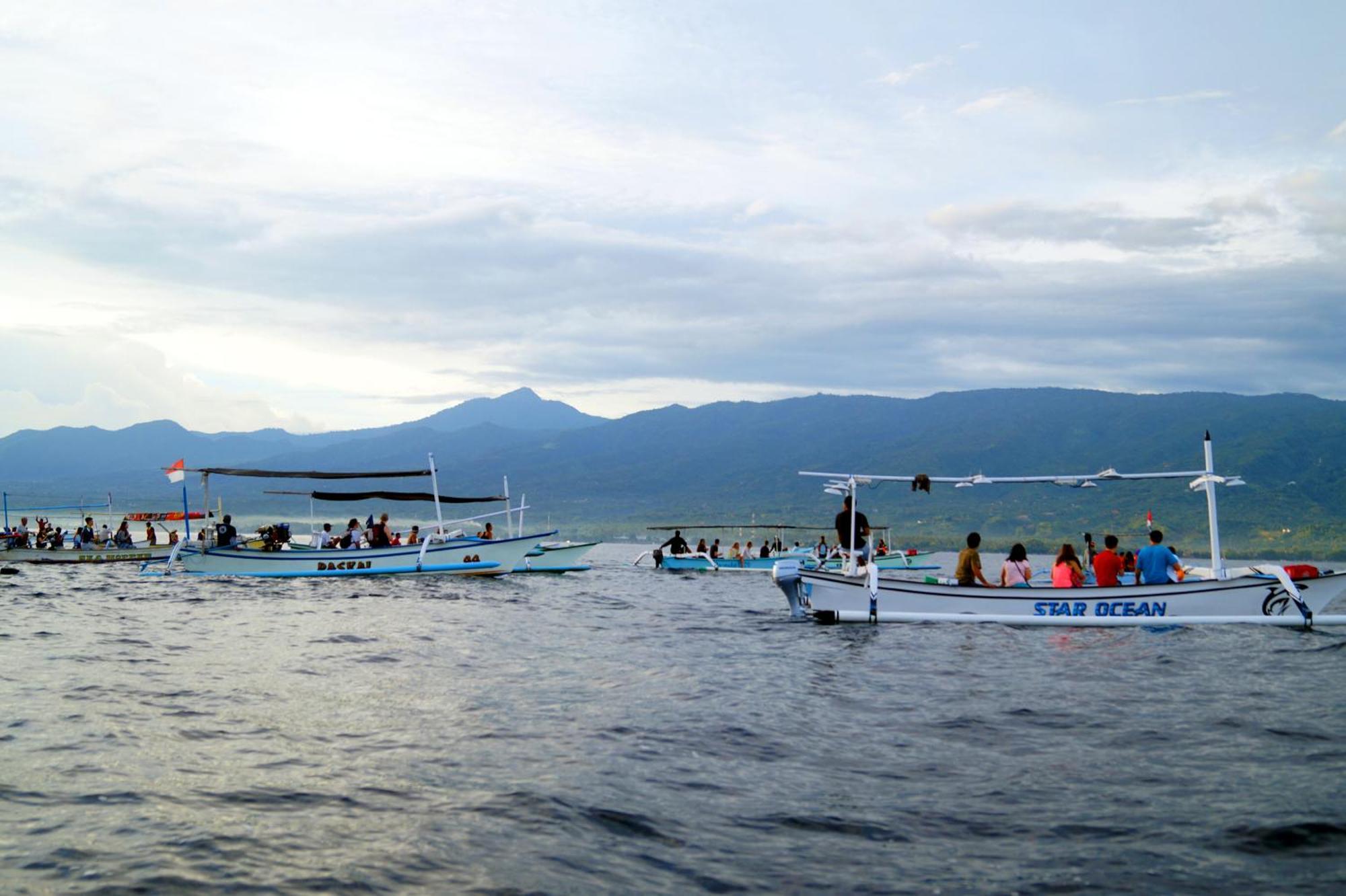 Lafyu Bali Hotel ซีงาราจา ภายนอก รูปภาพ