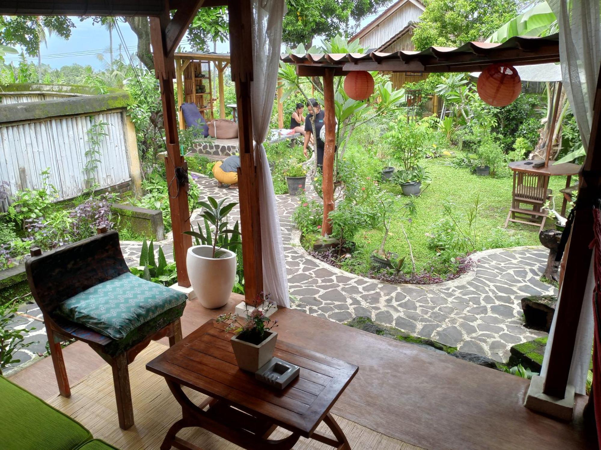 Lafyu Bali Hotel ซีงาราจา ภายนอก รูปภาพ