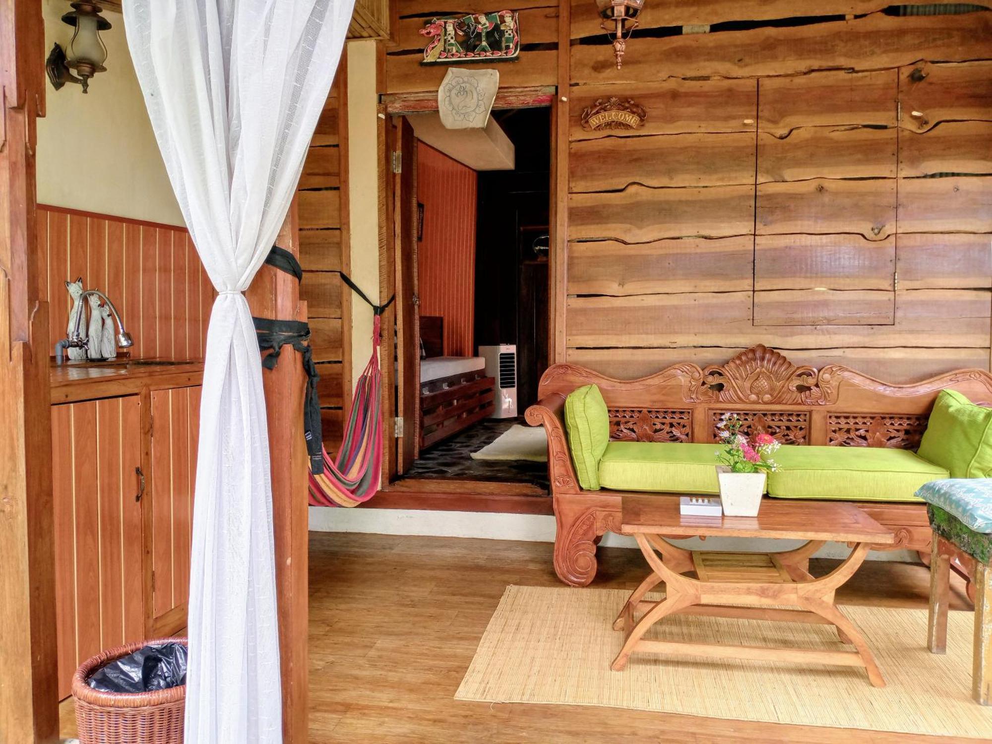 Lafyu Bali Hotel ซีงาราจา ภายนอก รูปภาพ