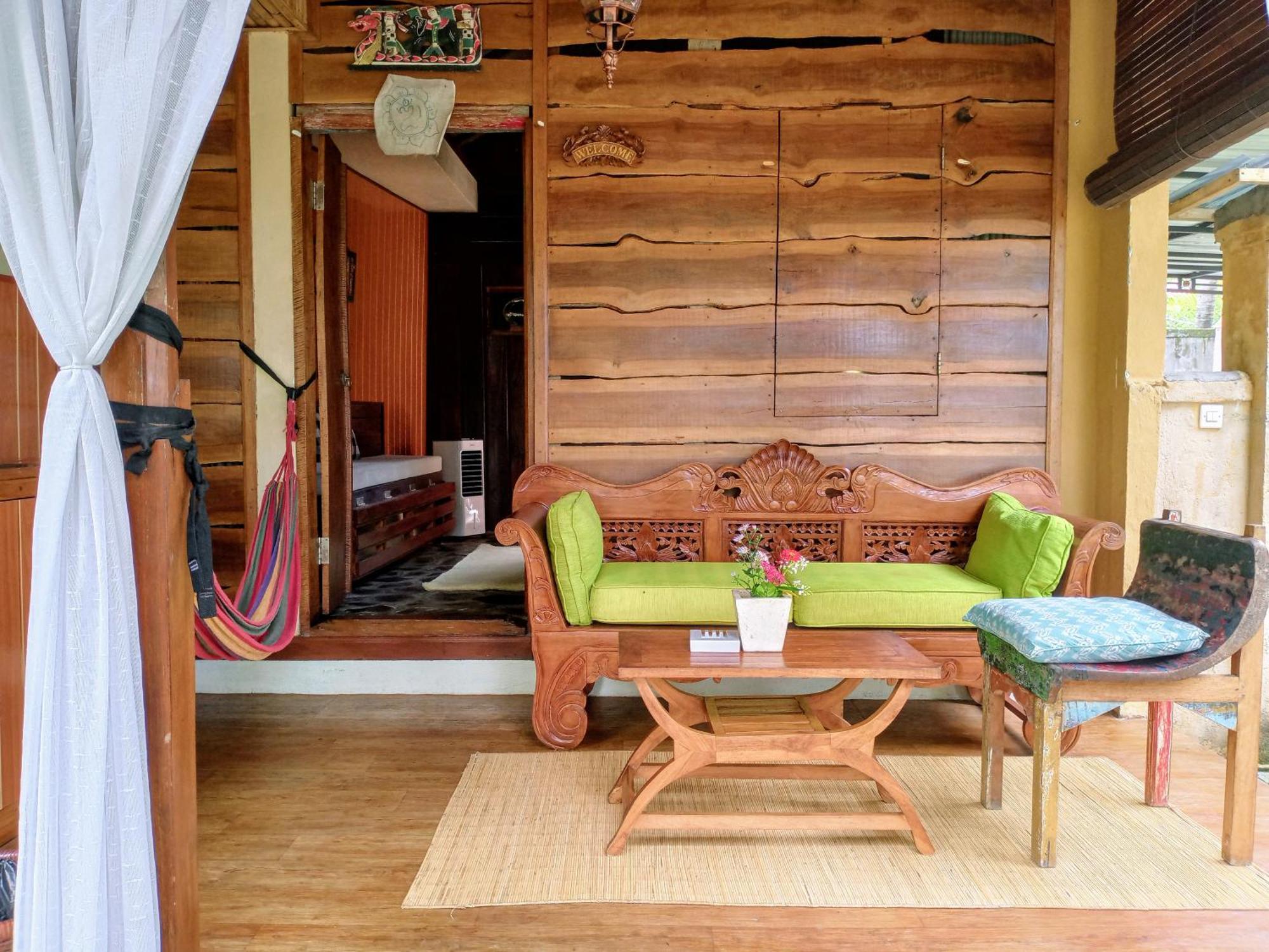 Lafyu Bali Hotel ซีงาราจา ภายนอก รูปภาพ