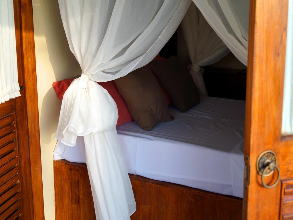 Lafyu Bali Hotel ซีงาราจา ภายนอก รูปภาพ
